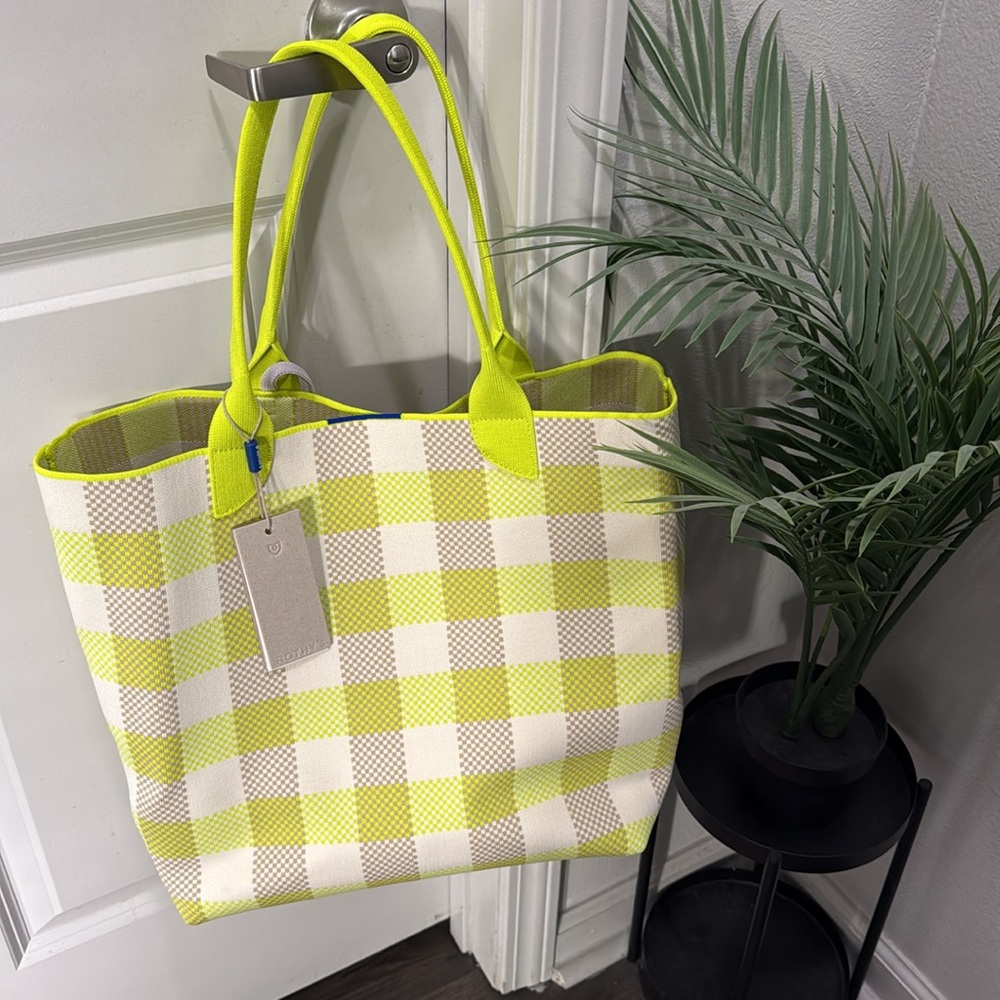 Stylish Green Checkered Tote Bag